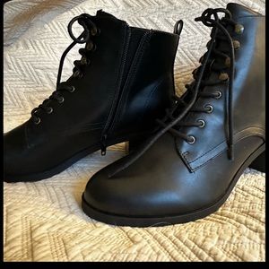 LOFT boots never worn size 10